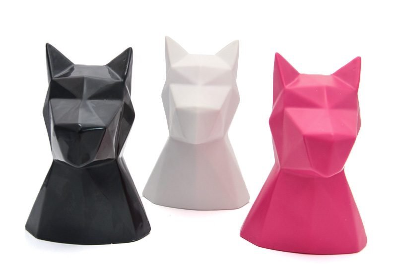 Urnas Max en negro, blanco y rosa